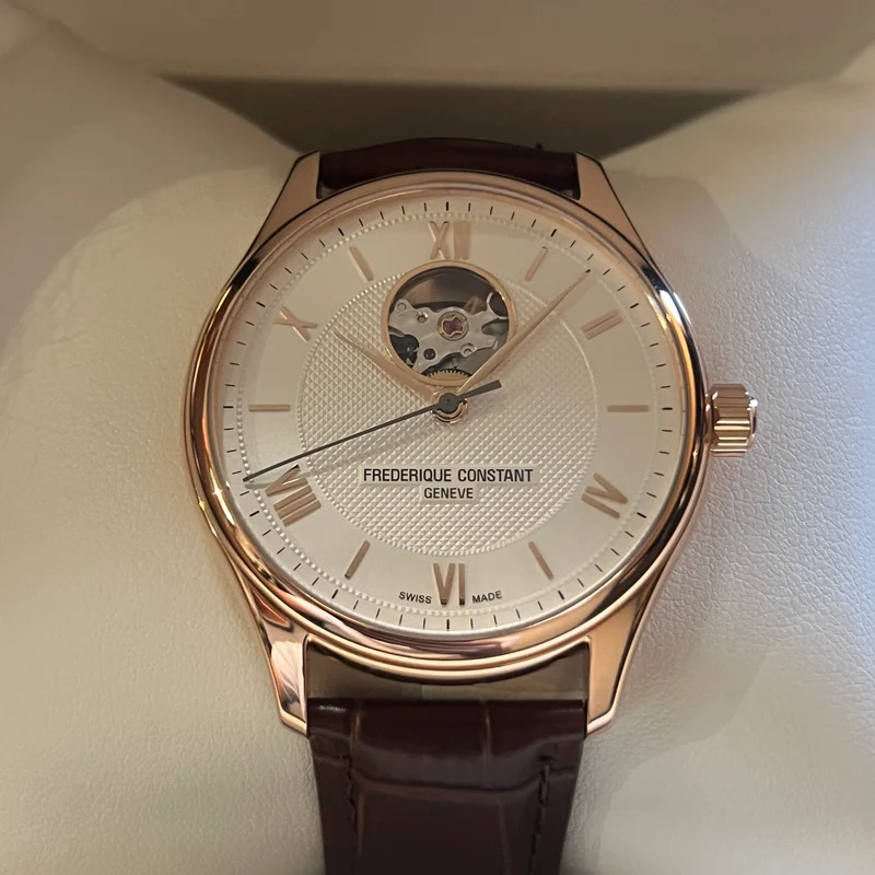 Frederique Constant Classic Heart Beat 2026 Coffret complet FC-310MV5B4
