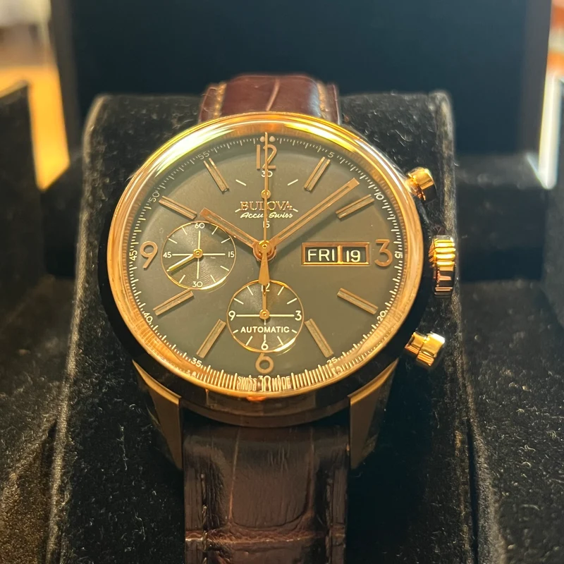 Montre Bulova Accu-Swiss Chrono Automatique Jour-Date Ensemble Complet 64C106
