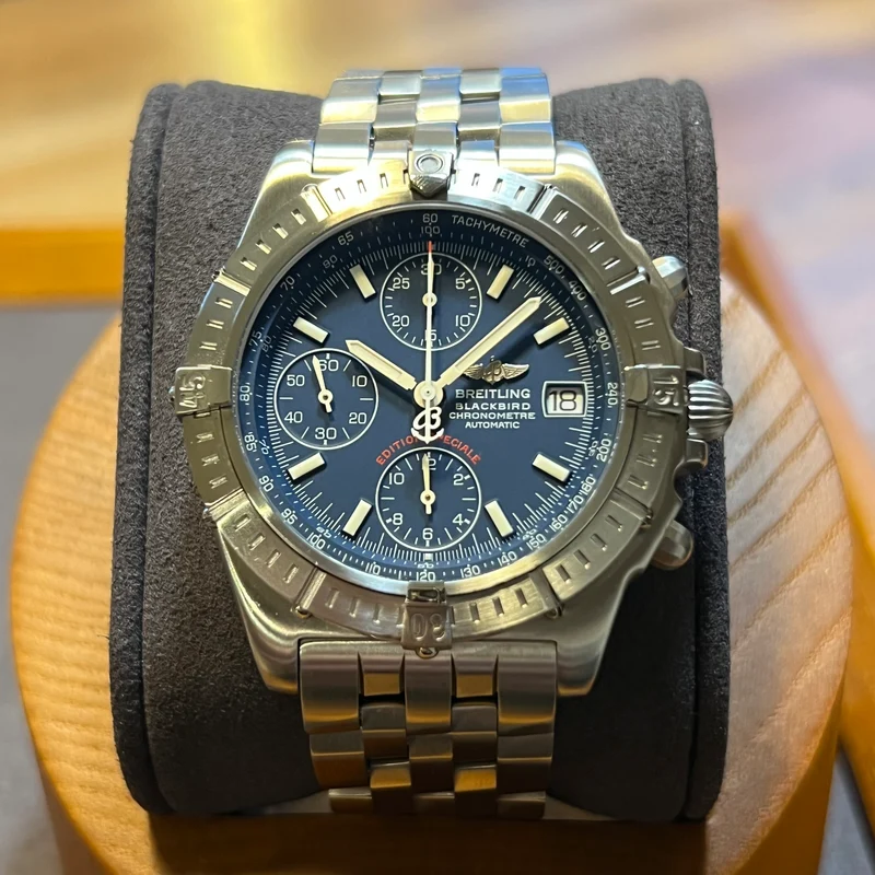 Breitling Blackbird Édition Limitée A13353