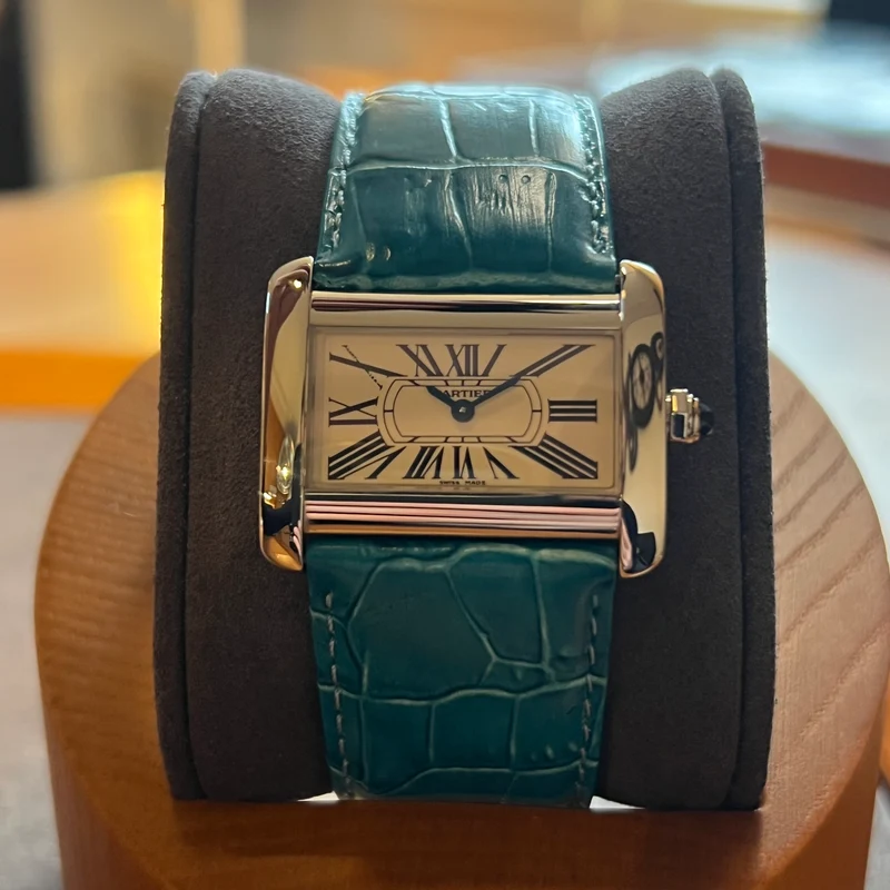 Cartier Tank Divan Quartz 31 mm W6300255
