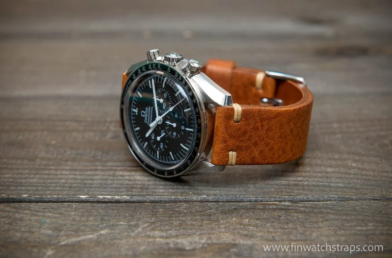 Leather Watch Strap, Italian Vachetta watch band. Handmade in Finland, 16,17,18,19,20,21,22,23,24,25,26 mm.