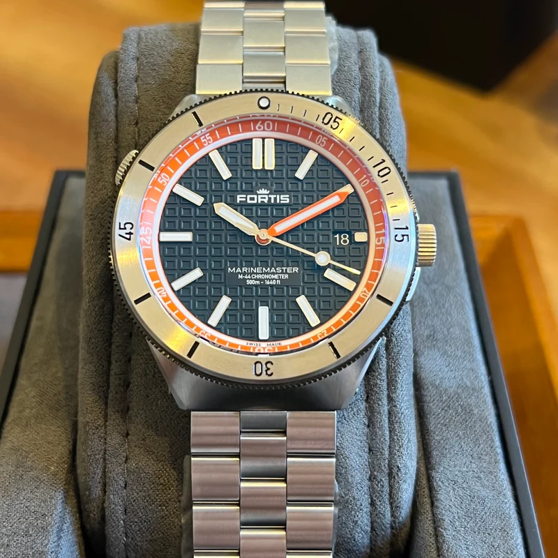 Fortis Coffret complet chronomètre Marinemaster M-44 F8120014