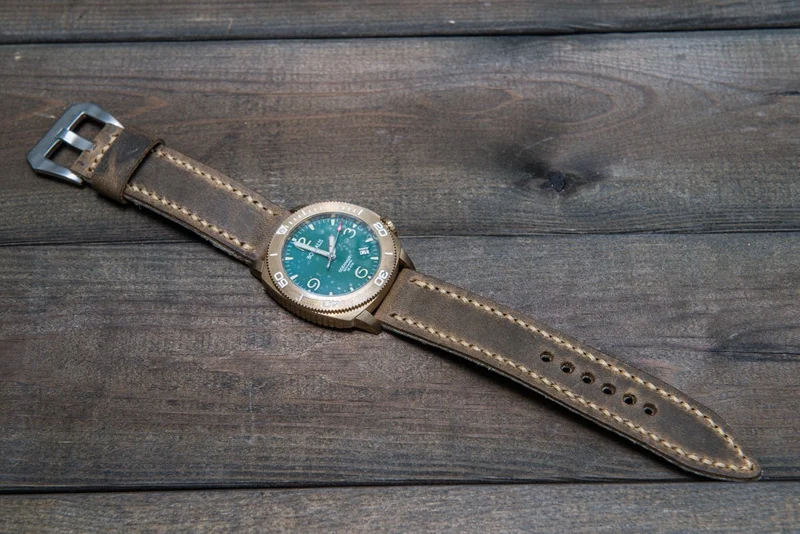 Olive military leather watch strap, hand stitched, handmade in Finland - 18mm, 19 mm, 20mm, 21 mm, 22mm, 23 mm, 24mm, 25 mm, 26 mm.