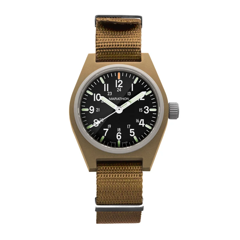 Montre Marathon 34 mm, couleur Desert Tan, quartz polyvalent avec MaraGlo (GPQ)