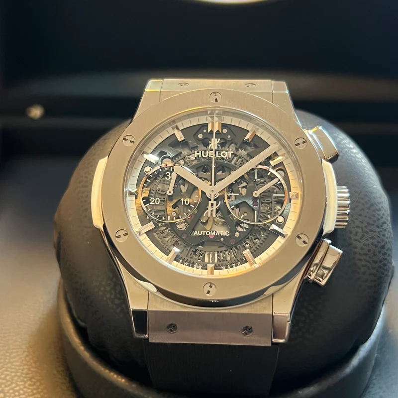 Chronographe Hublot Classic Fusion AeroFusion 525.NE.0127.LR