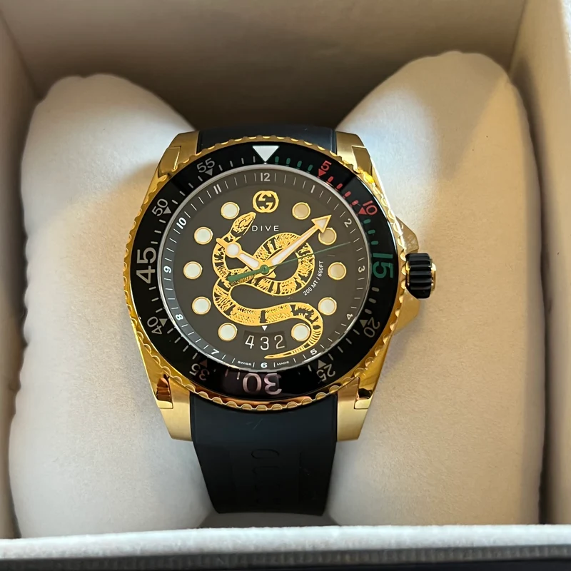 Gucci Ensemble complet de plongées 136.2