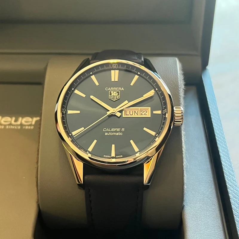 Coffret complet Tag Heuer Carrera Calibre 5 Day-Date WAR201E.FC6292