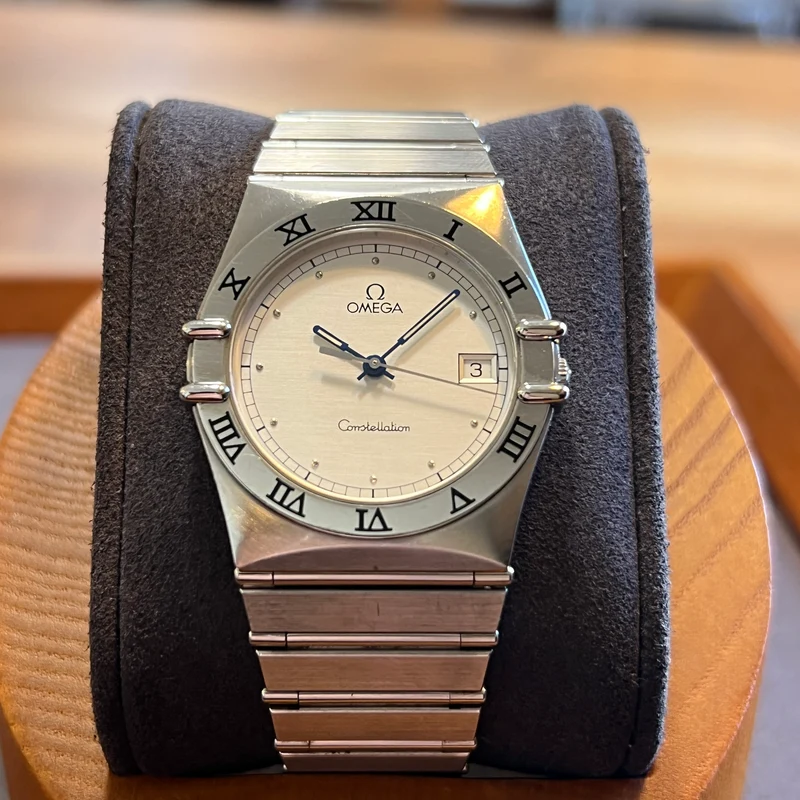 Omega Constellation Cadran Argent Quartz Date 1510.3