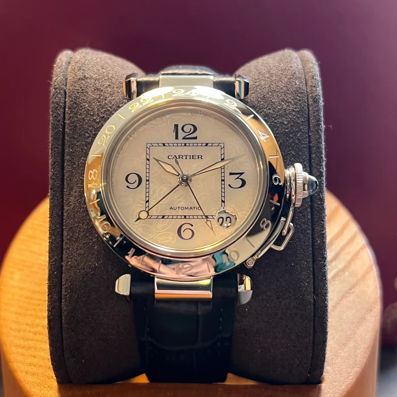 Cartier Pasha C GMT Automatique Cadran en nacre Ensemble complet 2377