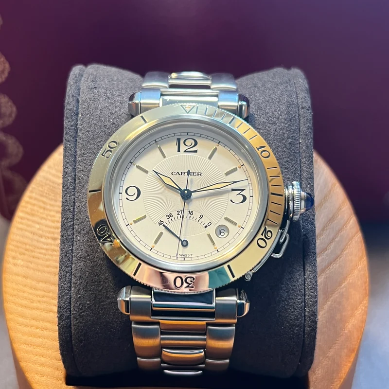 Cartier Pasha C Réserve de marche Lunette en or W31012H3