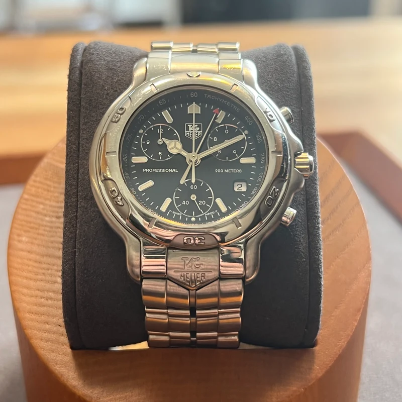 Tag Heuer Professional 6000 Chrono quartz Cadran noir CH1113-0