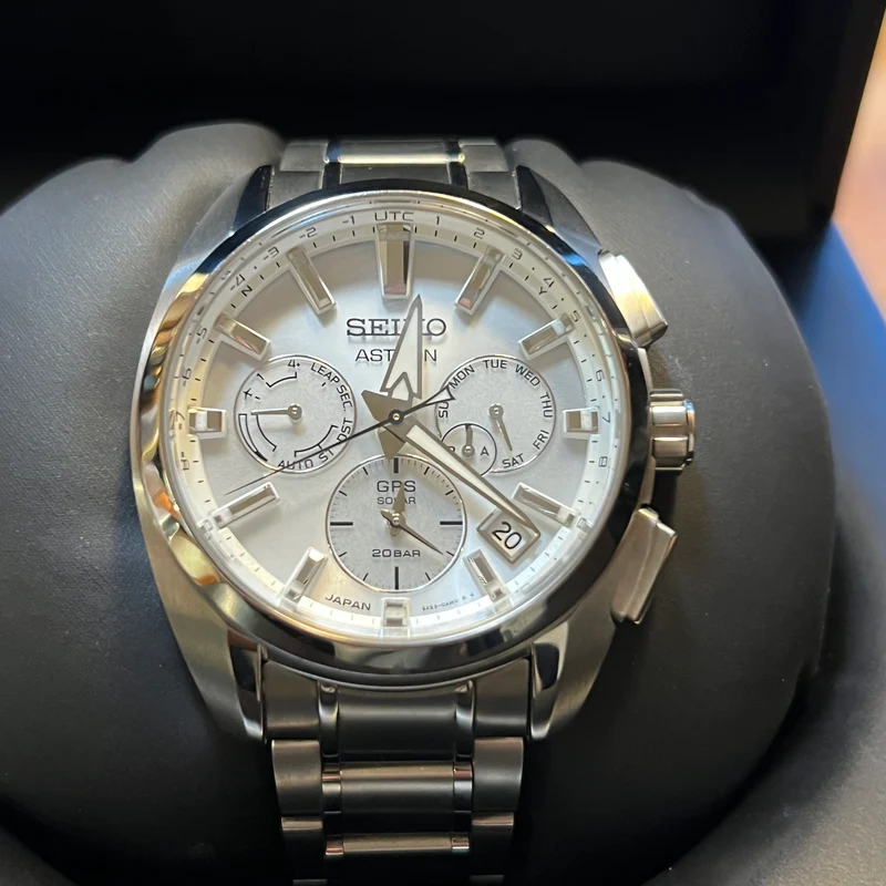 Seiko Astron GPS Solaire Argent Ensemble complet 5X53-0AV0
