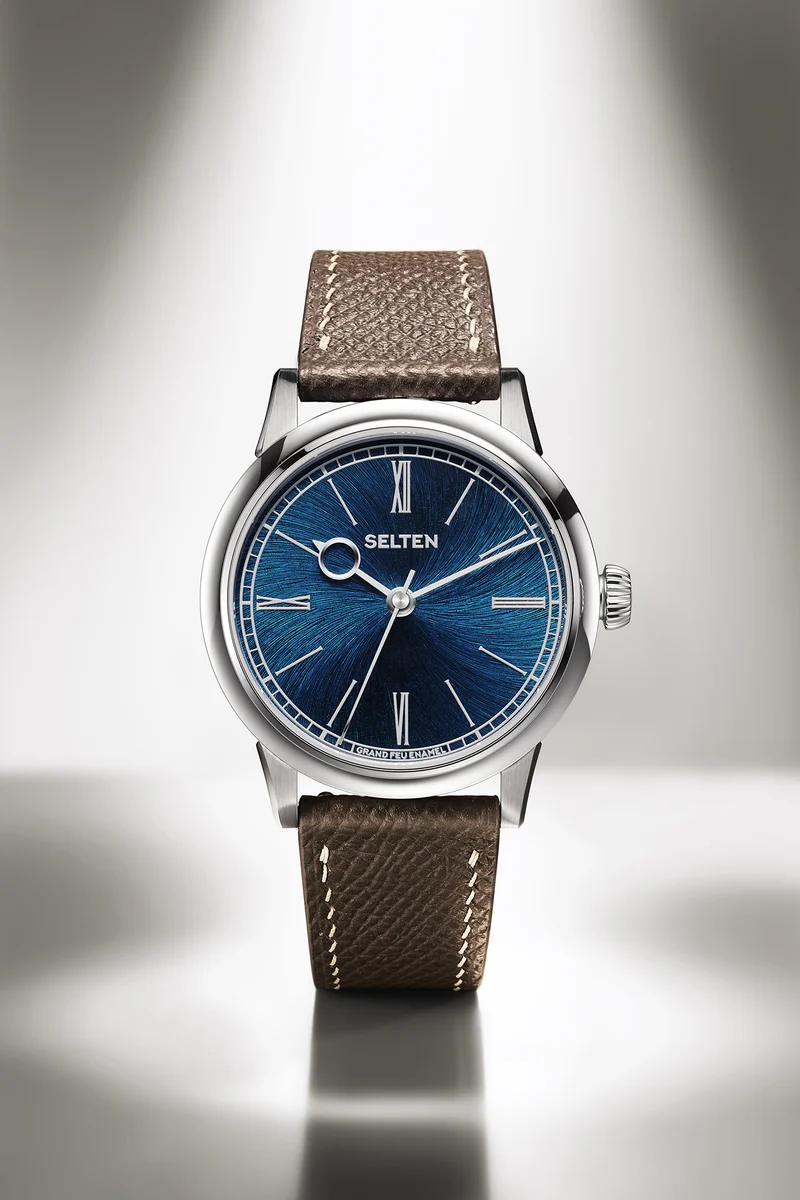 Selten Grand Feu Enamel – Spiral Sunbird Blue
