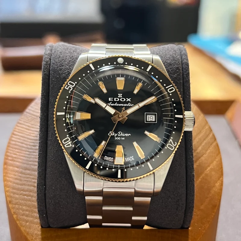 Edox Coffret complet Skydiver Édition Limitée 80126-357RNM-NIRB