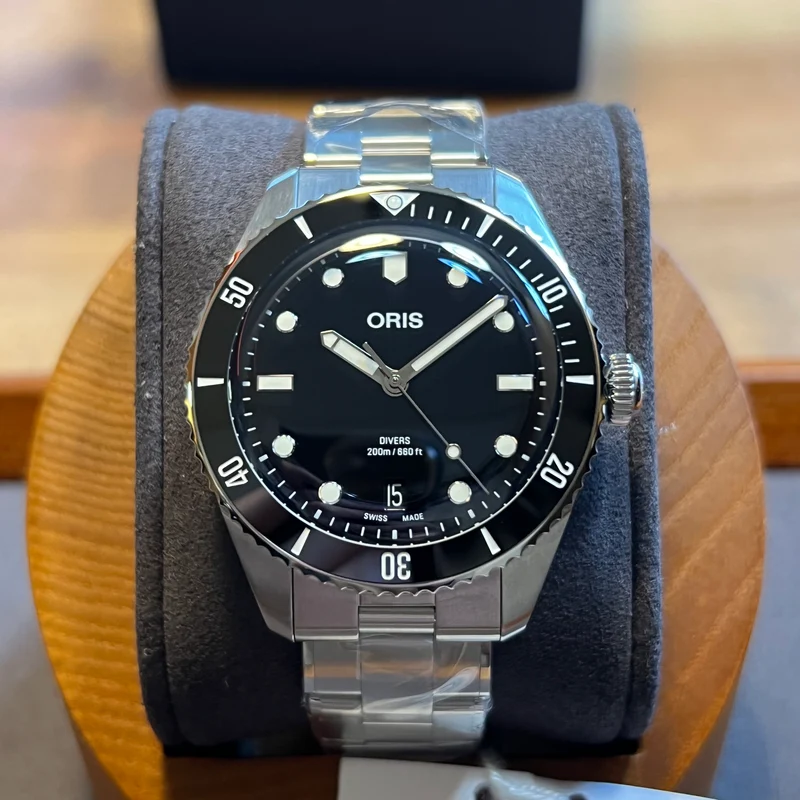 Oris Divers Date 2025 Nouveau coffret complet 01 733 7795 4054