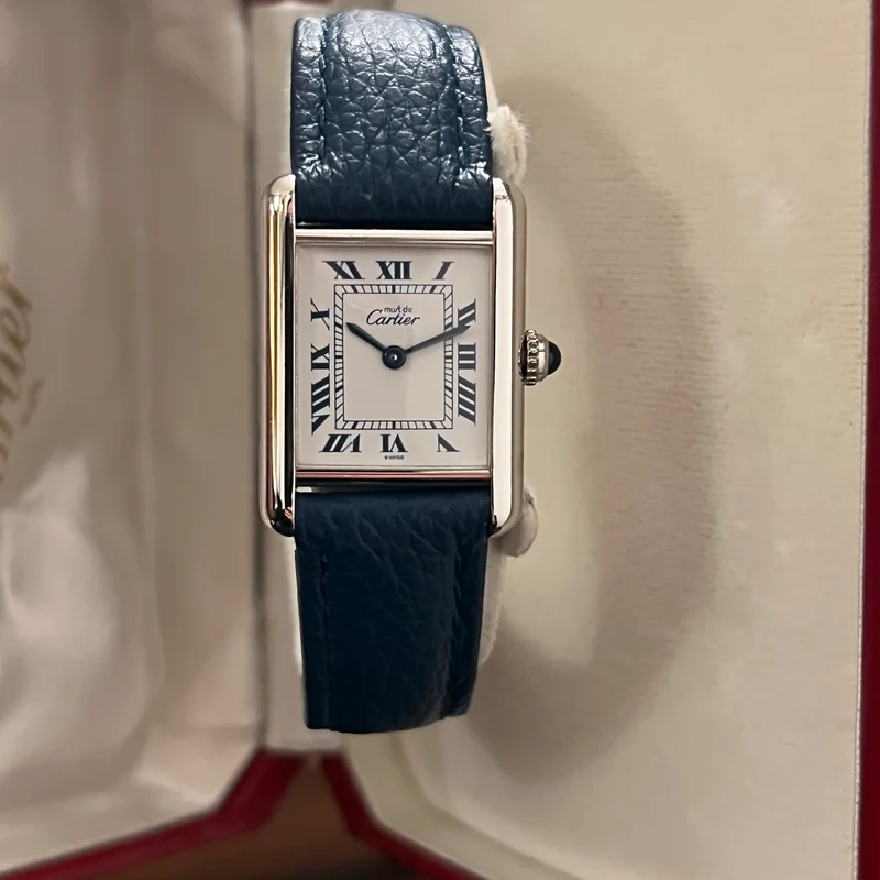Montre Cartier Must Tank en argent 925 avec boîtier 6057002