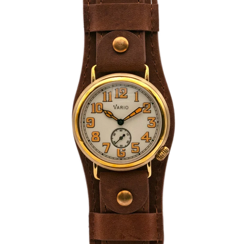 Vario 1918 Trench en laiton avec cadran crème et orange luminescent