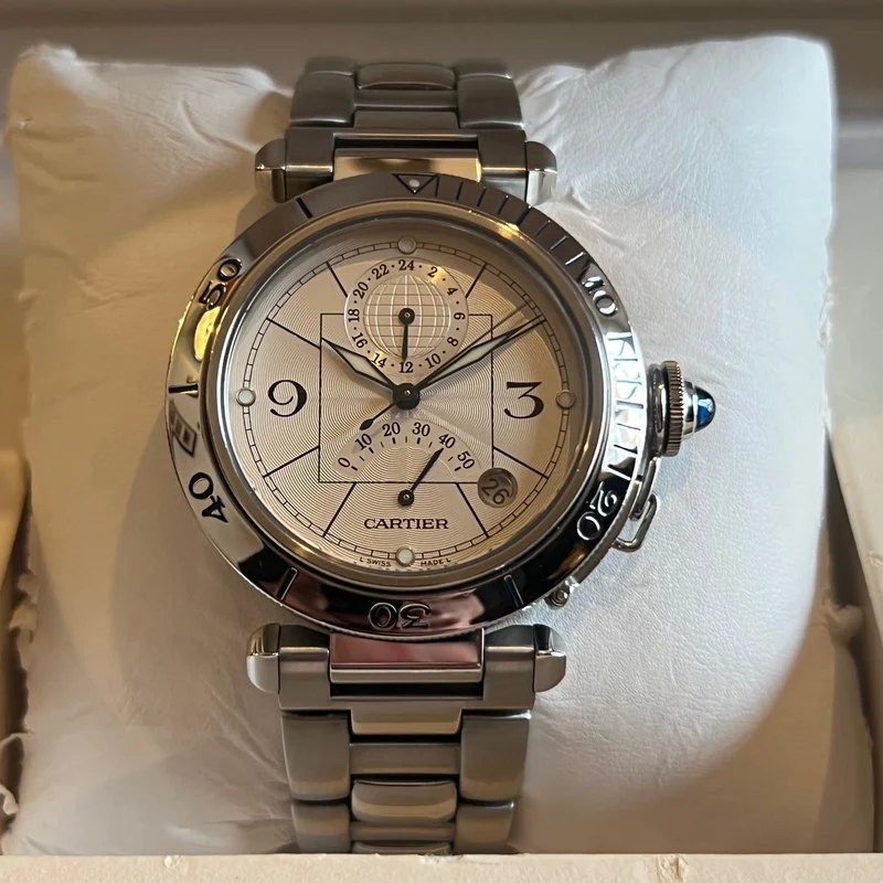 Coffret complet Cartier Pasha GMT Power Reserve W31037H3