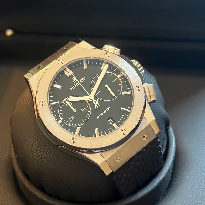 Montre chronographe Hublot Classic Fusion, coffret complet 521.NX.1171.RX