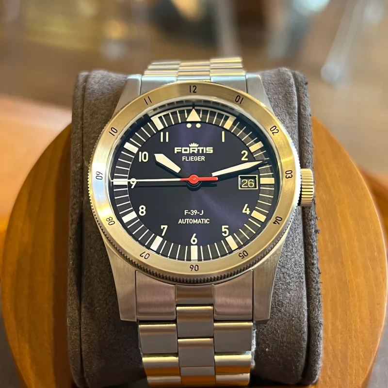 Fortis F-39-J Automatique Date Édition Limitée F422.0007
