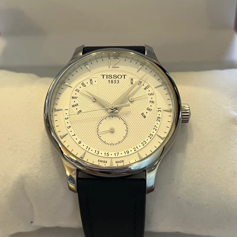 Tissot Tradition Calendrier Perpétuel Coffret Complet T063637A