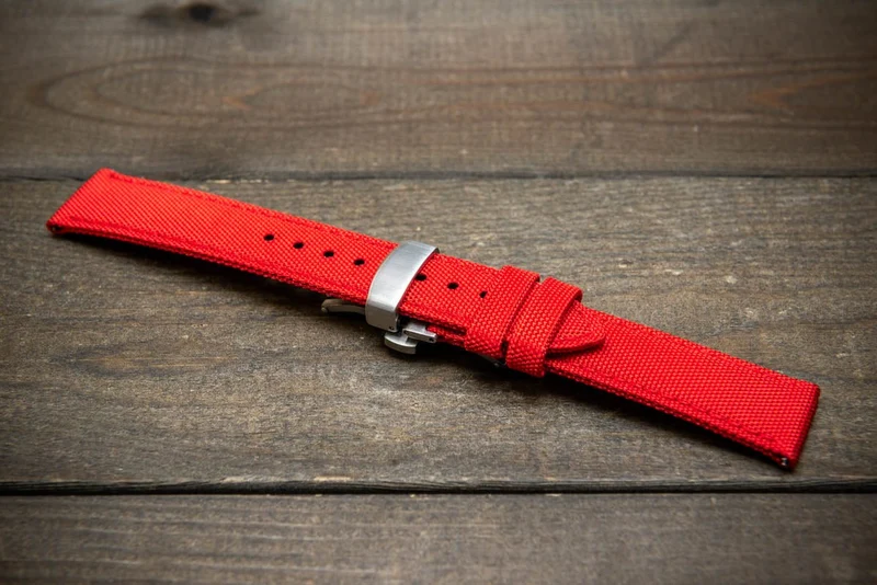 Sailcloth waterproof watch strap. Deployment clasp.