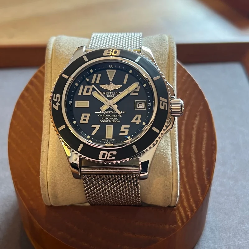 Breitling Superocéan 42 mm A17364