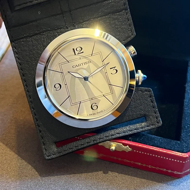 Réveil de table de voyage Cartier avec pile neuve