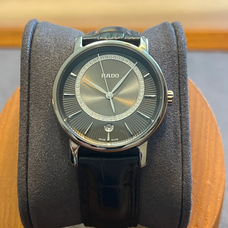 Rado Montre à quartz avec cadran en diamants Diamaster 218.0064.3