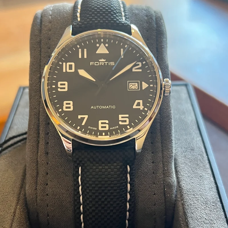 Fortis Montre Pilot Classic Date Full Set F6420008