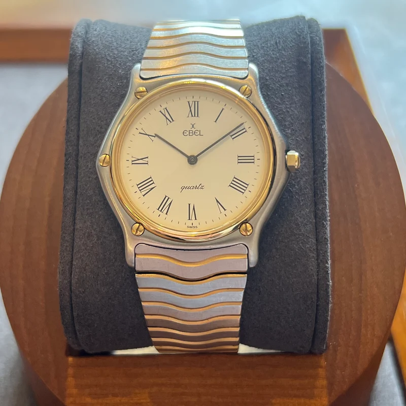 Montre à quartz Ebel Sport Wave avec boîte