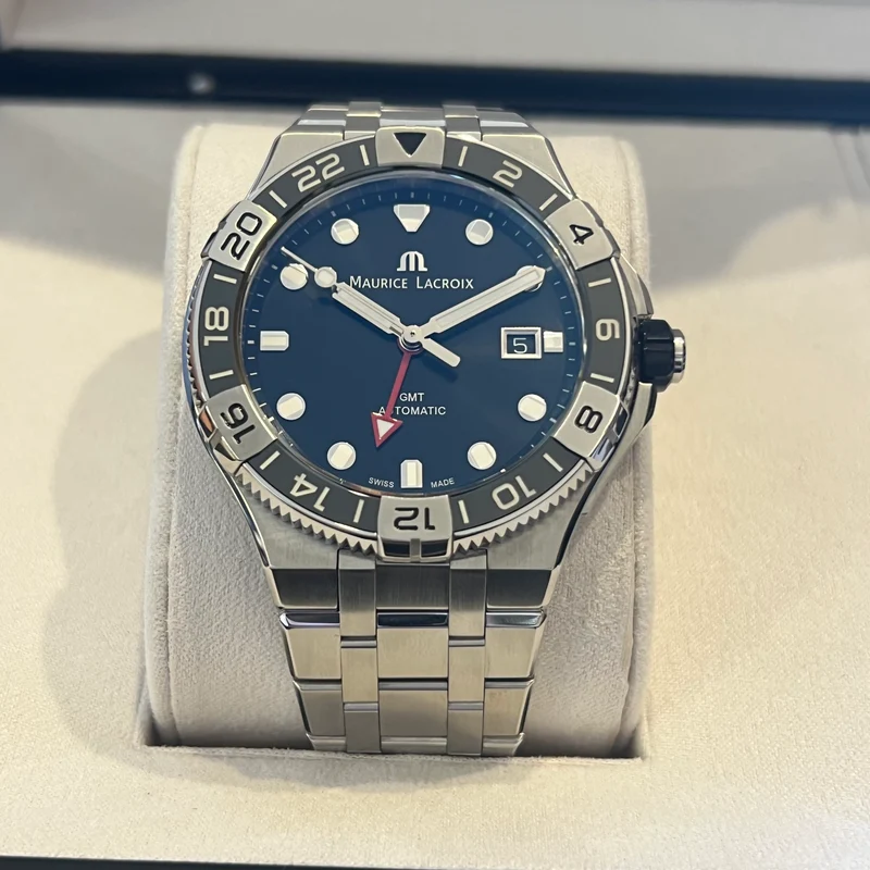 Maurice Lacroix Montre Aikon Venturer GMT complète AI6158