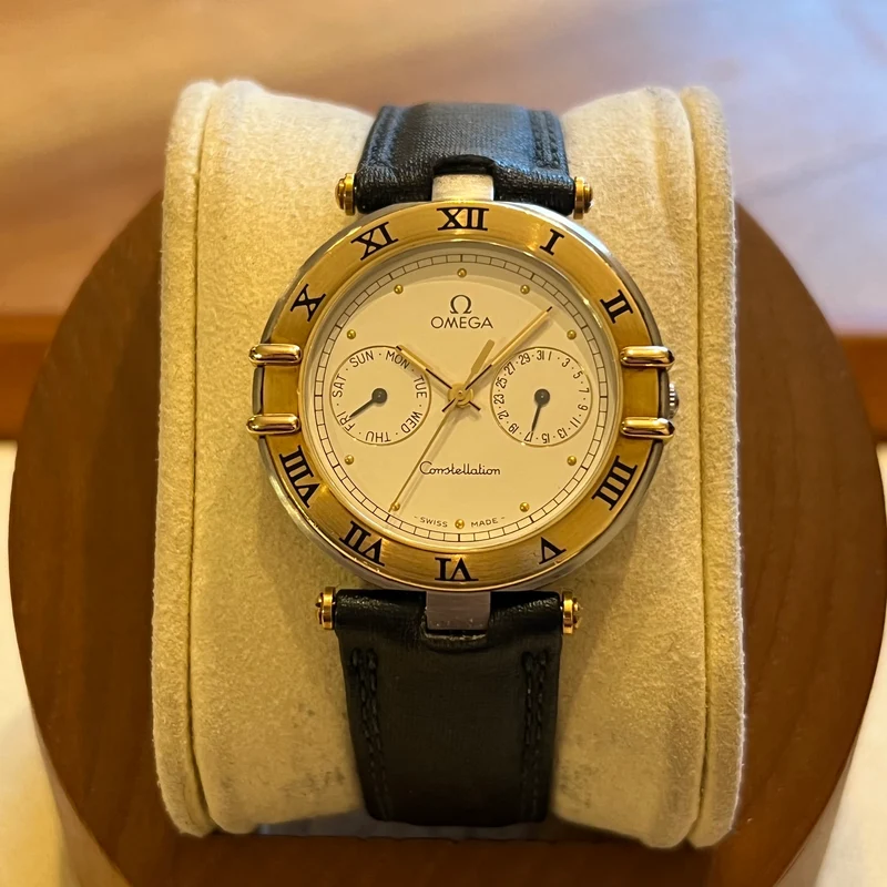 Omega Constellation Lunette en or 18 carats Jour-Date