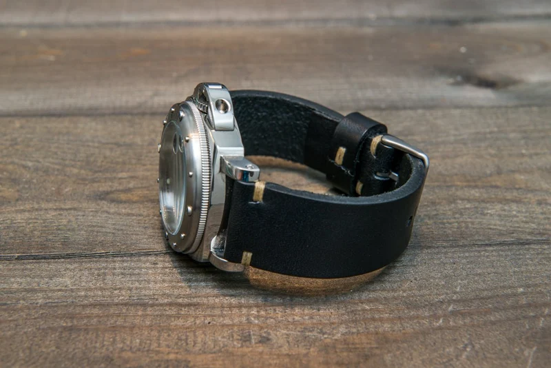Italian bull tapered leather watch strap 4 mm thick, Black Oily, handmade in Finland - 16mm, 17 mm, 18mm, 19 mm, 20mm, 21mm, 22mm, 23 mm, 24mm, 25 mm, 26 mm.