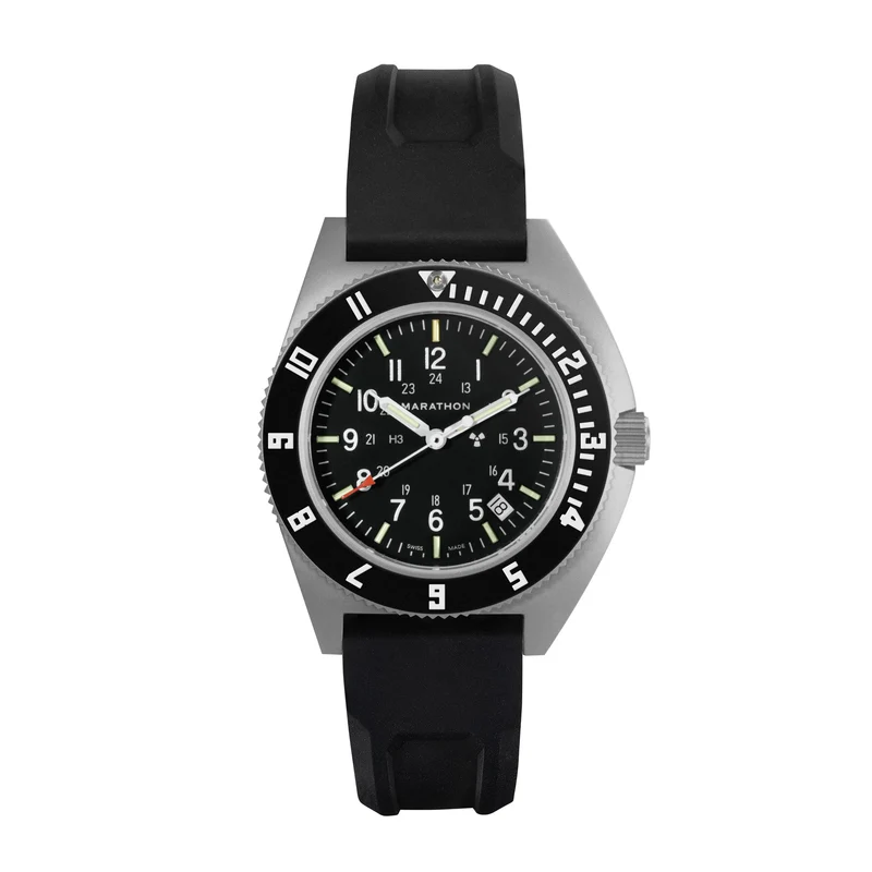 Montre Marathon Navigator 41 mm en acier avec date (SSNAV-D) sur bracelet en caoutchouc noir, kit 3 pièces