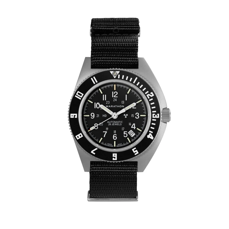 Montre Marathon 41 mm en acier avec date automatique (SSNAV-D AUTO) sur bracelet en nylon DEFSTAN