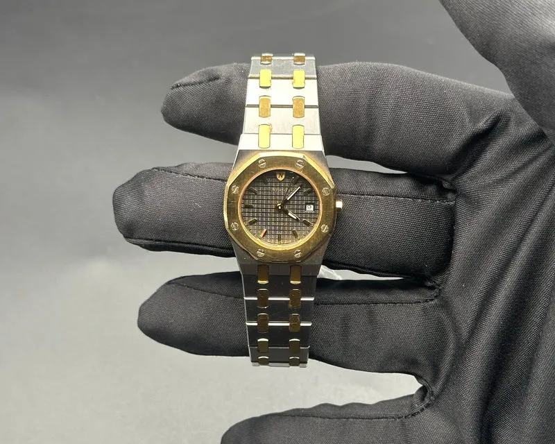 Nivada royal oak lady