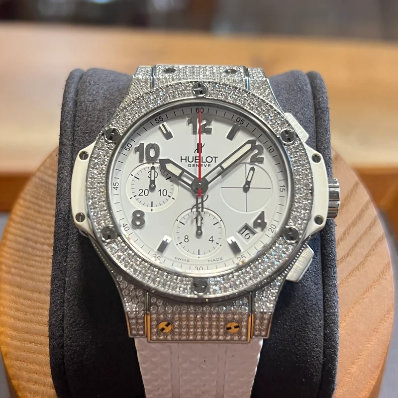 Hublot Big Bang Stell Blanc Pavé 342.SE.230.RW.174