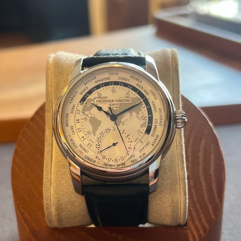Frédérique Constant Classique Worldtimer Automatique FC-718WM4H6