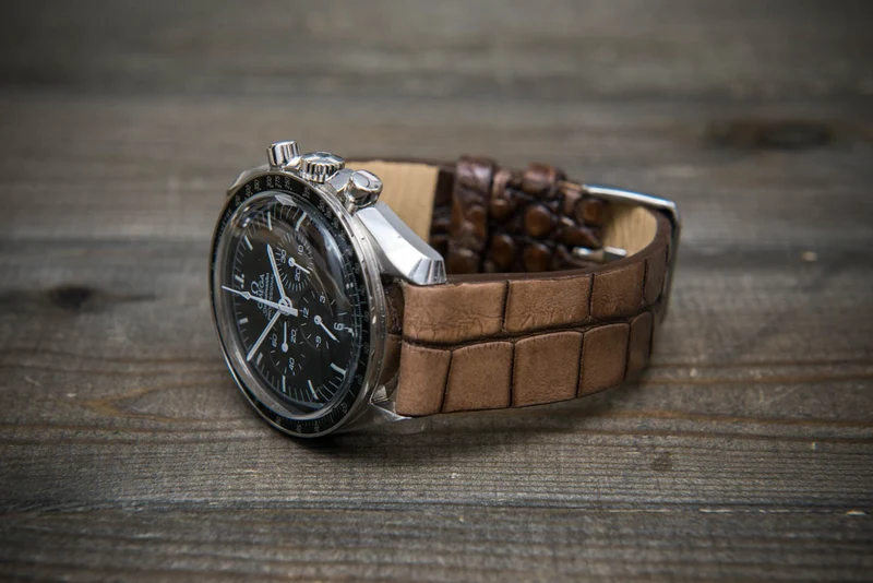 Luxury Imperial Cognac Alligator Watch Strap – Handcrafted Excellence