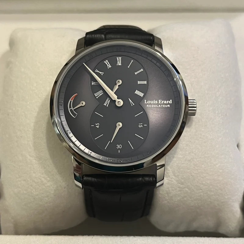 Louis Erard Excellence Régulateur Cadran Noir 54 230 AG55