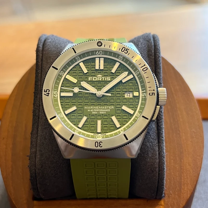 Fortis Marinemaster M-40 Automatique Date Vert F8120007