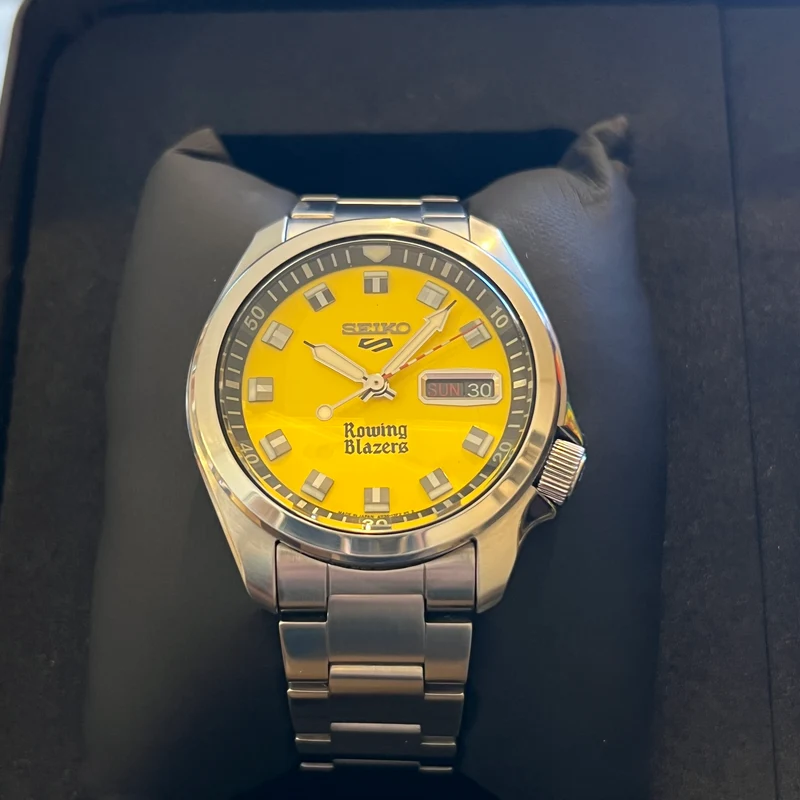 Seiko Ensemble complet 5 sports Rowing Blazers édition limitée SRPJ69