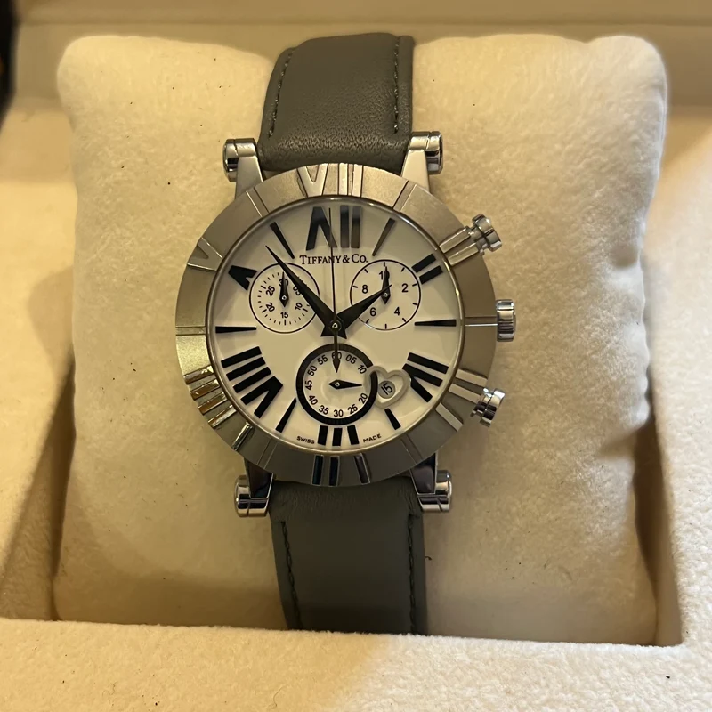 Coffret complet de montres à quartz Tiffany Atlas Chrono Z1301.32.11A20A71A