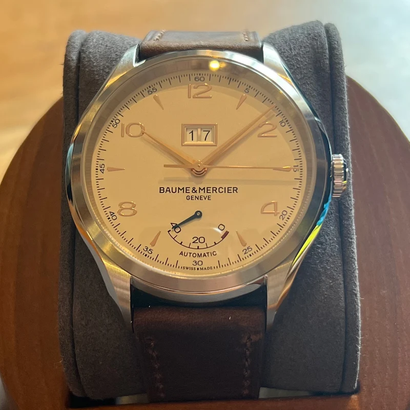 Baume & Mercier Clifton Grande Date Réserve de Marche MOA10205