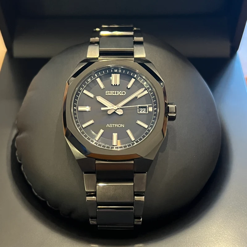 Seiko Ensemble complet Astron Nexter Series Titanium 2024 SBXY083