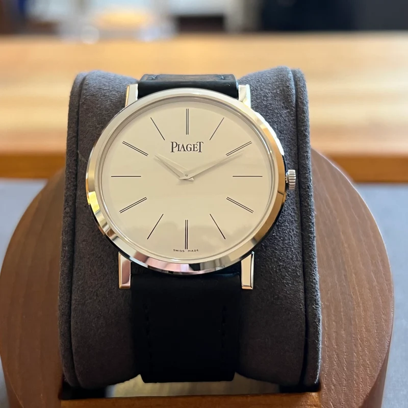 Montre Piaget Altiplano en or blanc avec remontoir à tige G0A29112