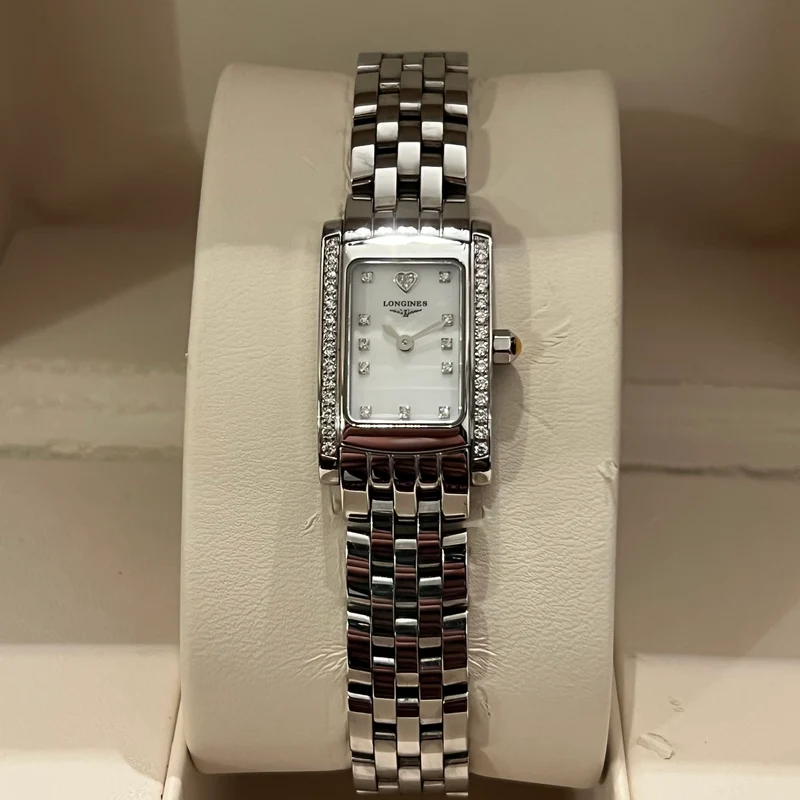 Montre Longines DolceVita avec lunette sertie de diamants L5.158.0.94.6