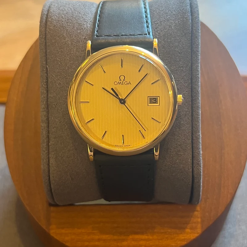 Omega De Ville Quartz Date Champagne Cadran 32 mm