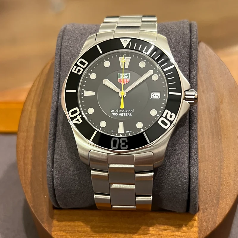 Tag Heuer Aquaracer Quartz Date Ensemble complet WAB1110
